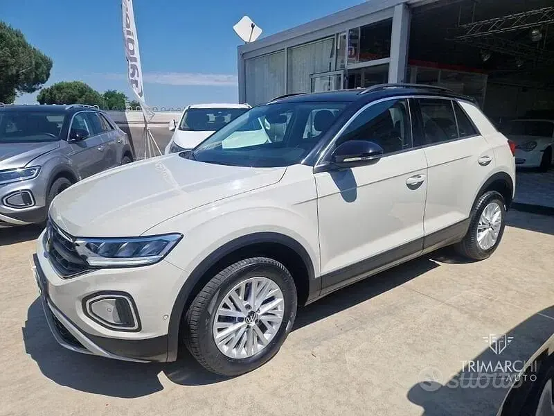 Usata VW T-Roc Life 116 CV (85 kW) 2024 Other SUV