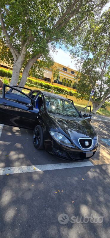 Usata Seat Leon 130 CV (95 kW) 2005 Nero Berlina