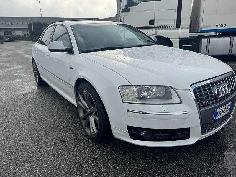 Usata Audi S8 450 CV (330 kW) 2007 Bianco Berlina