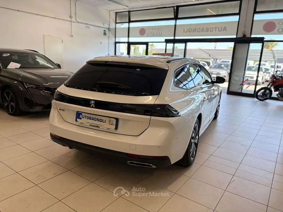 Occasion Peugeot 508 Allure 131 ch (96 kW) 2022 Blanc Break
