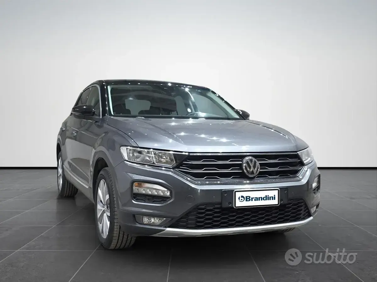 Usata VW T-Roc Style 116 CV (85 kW) 2019 Grigio SUV