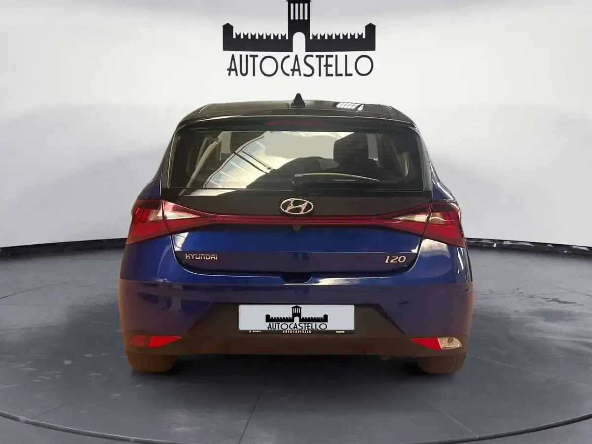 Usata Hyundai i20 82 CV (60 kW) 2022 Blu/azzurro Utilitaria