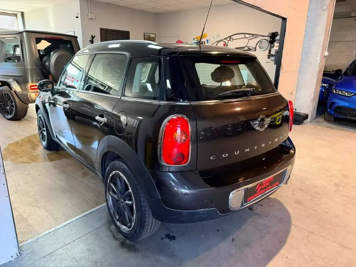 Usata Mini Cooper D Countryman Business 111 CV (81 kW) 2017 Met SUV