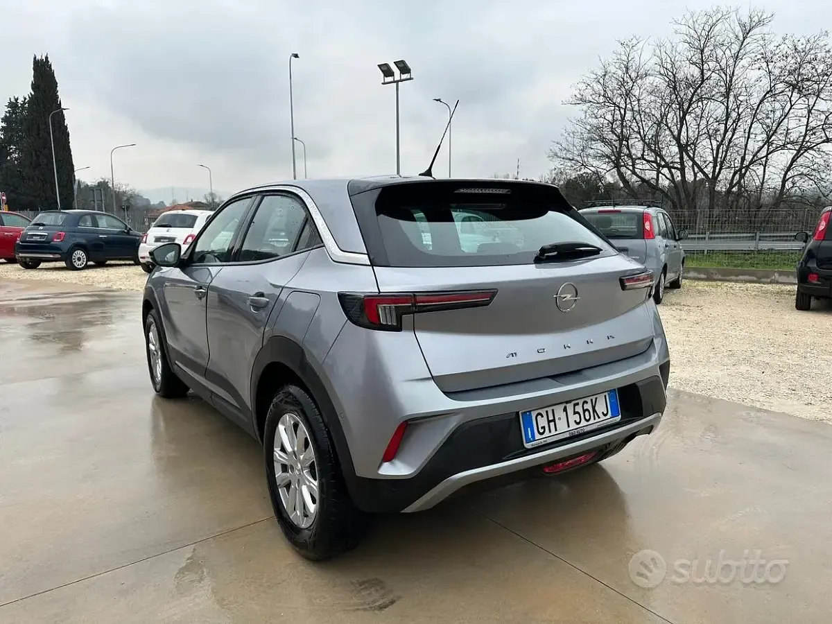 Usata Opel Mokka Elegance 101 CV (74 kW) 2022 Grigio SUV