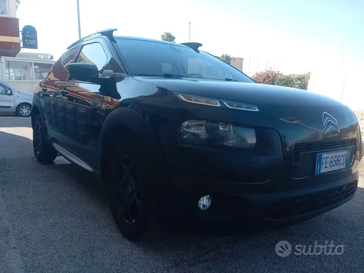 Usata Citroën C4 Cactus PureTech 82 CV (60 kW) 2016 Nero Utilitaria