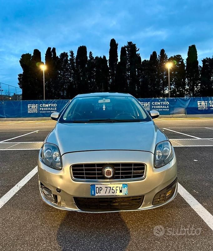 Grigio Usata 2007 Fiat Croma Station wagon | 1100 € (Super prezzo) - Immagine 1/4