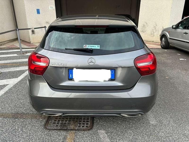 Usata Mercedes A180 Edition 109 CV (80 kW) 2017 Berlina