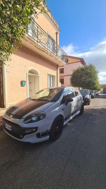 Usata Abarth Punto Evo 180 CV (132 kW) 2012 Grigio Utilitaria