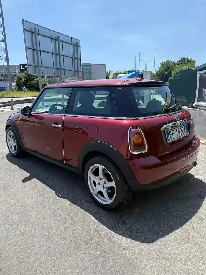 Usata Mini ONE 95 CV (69 kW) 2010 Rosso Utilitaria