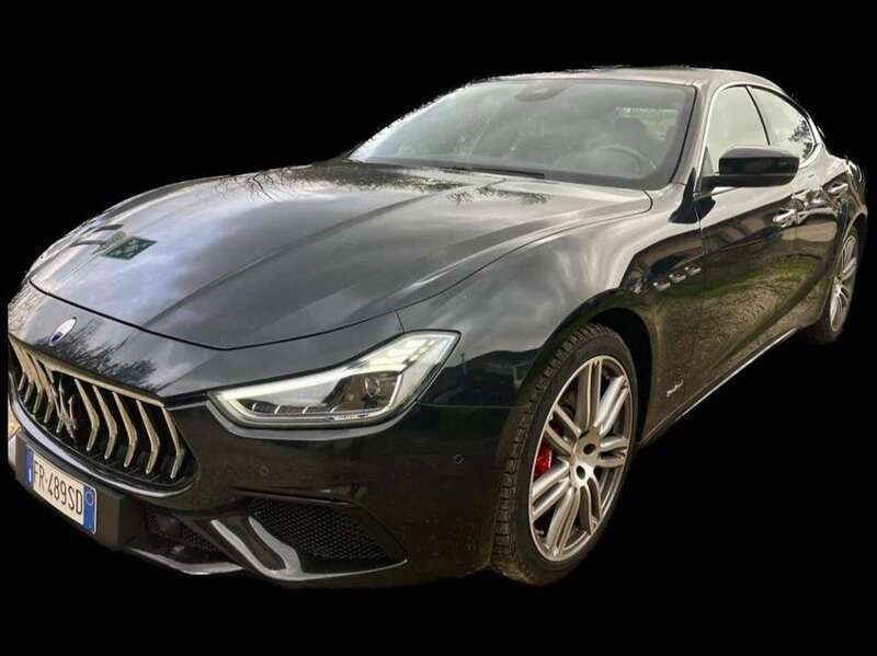 Nero Usata 2018 Maserati Ghibli Coupé | 45.900 € (Molto cara) - Immagine 1/4
