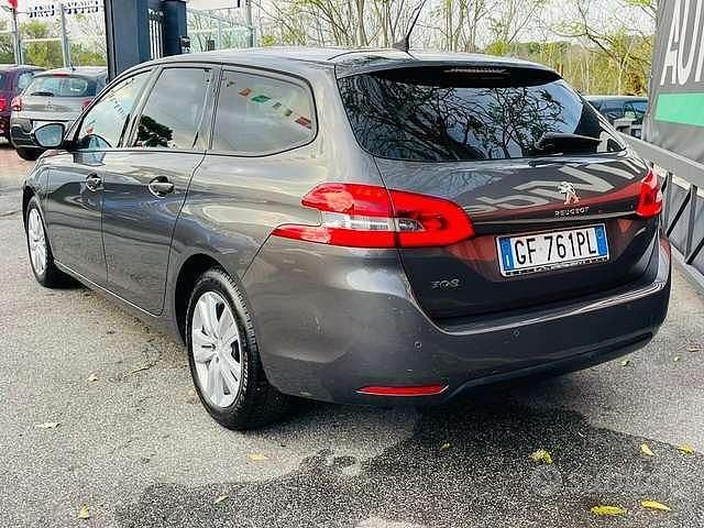 Usata Peugeot 308 SW Business-Line 131 CV (96 kW) 2021 Grigio Station wagon