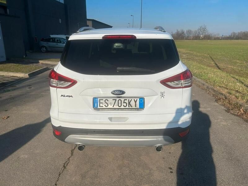 Usata Ford Kuga 163 CV (119 kW) 2013 Bianco SUV