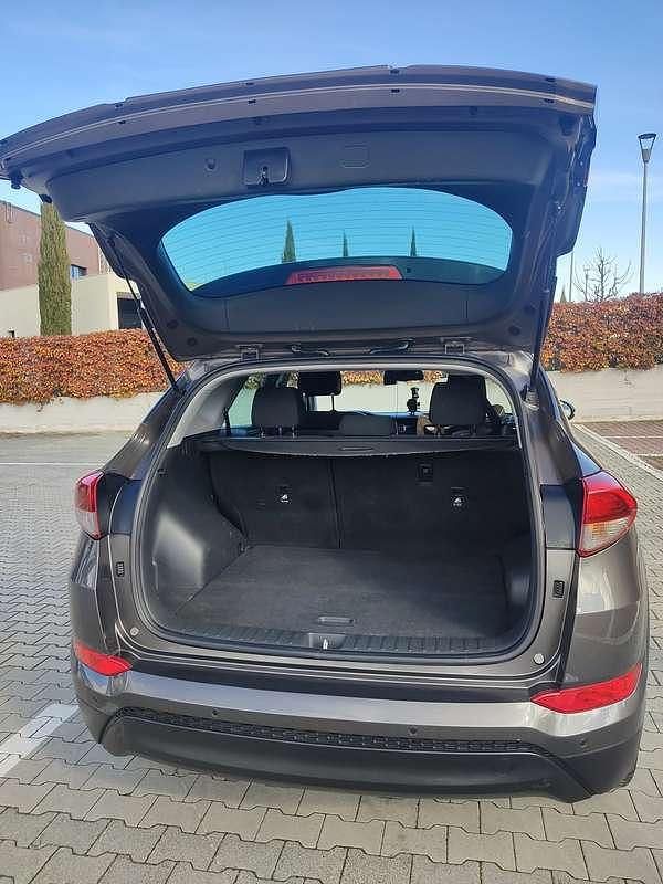 Usata Hyundai Tucson Classic 116 CV (85 kW) 2017 Grigio SUV