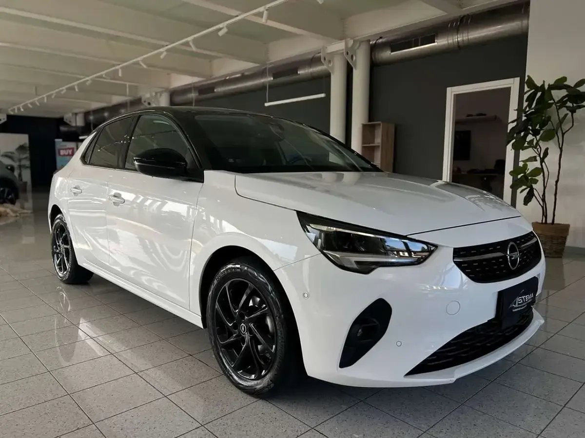 Usata Opel Corsa GS Line 75 CV (55 kW) 2022 Bianco Utilitaria