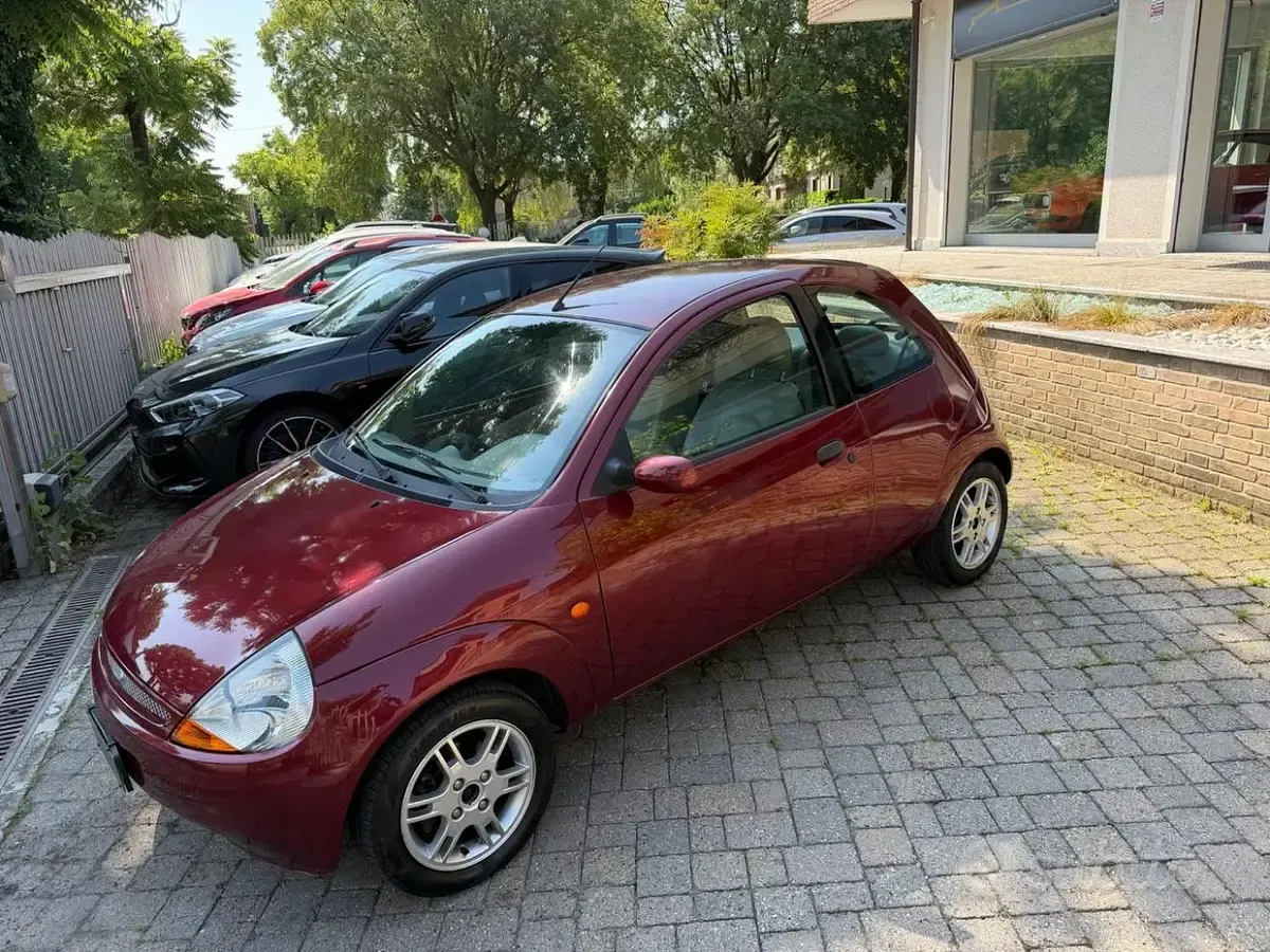 Usata Ford Ka 60 CV (44 kW) 2003 Rosso Utilitaria
