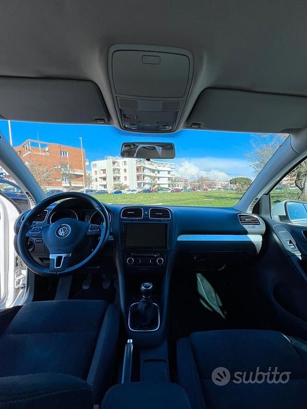 Usata VW Golf VI 160 CV (117 kW) 2010 Bianco Utilitaria