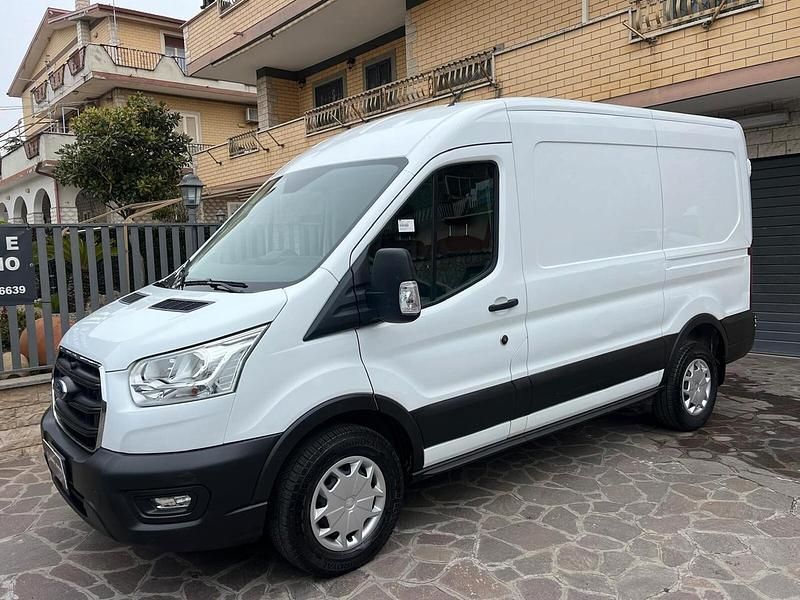 Usado Ford Transit Trend 130 CV (95 kW) 2021 Blanco