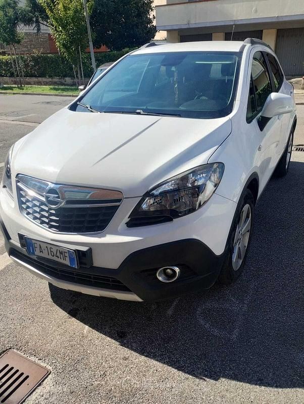 Bianco Usata 2015 Opel Mokka SUV | 8500 € (Buon prezzo) - Immagine 1/4