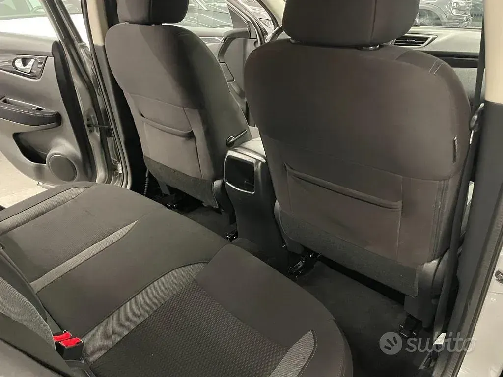 Begagnad Nissan Qashqai 116 HK (85 kW) 2020 Grå SUV