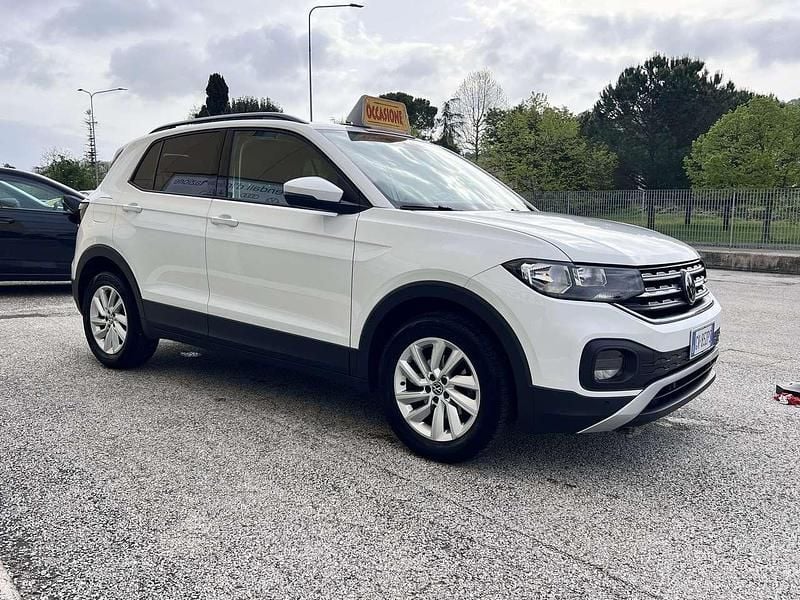 Begagnad VW T-Cross Style 95 HK (69 kW) 2022 Vit SUV