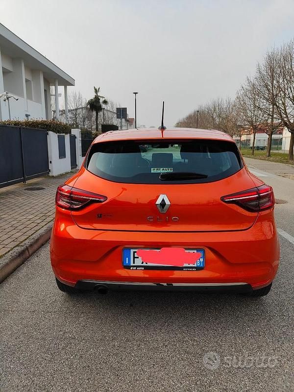 Usata Renault Clio V 72 CV (52 kW) 2020 Berlina