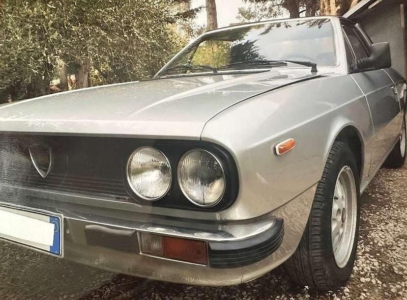 Usata Lancia Beta 118 CV (86 kW) 1980 Argento Coupé