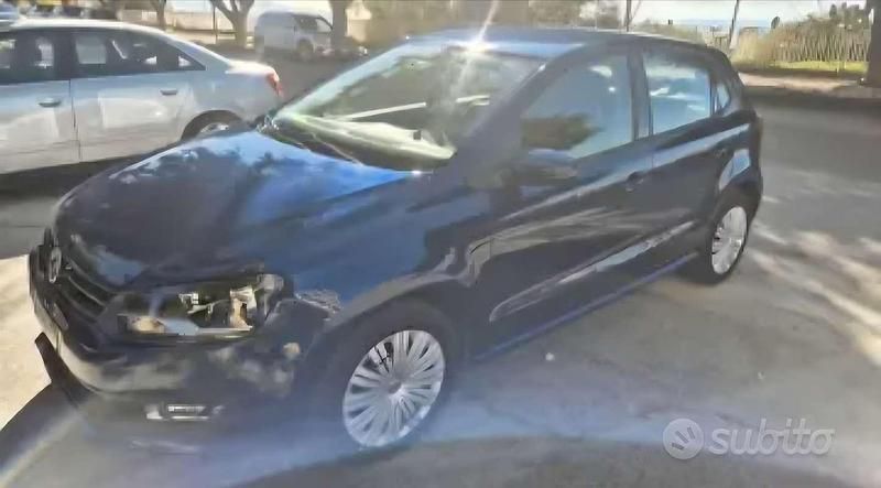 Usata VW Polo Comfortline 86 CV (63 kW) 2011 Blu/azzurro Utilitaria