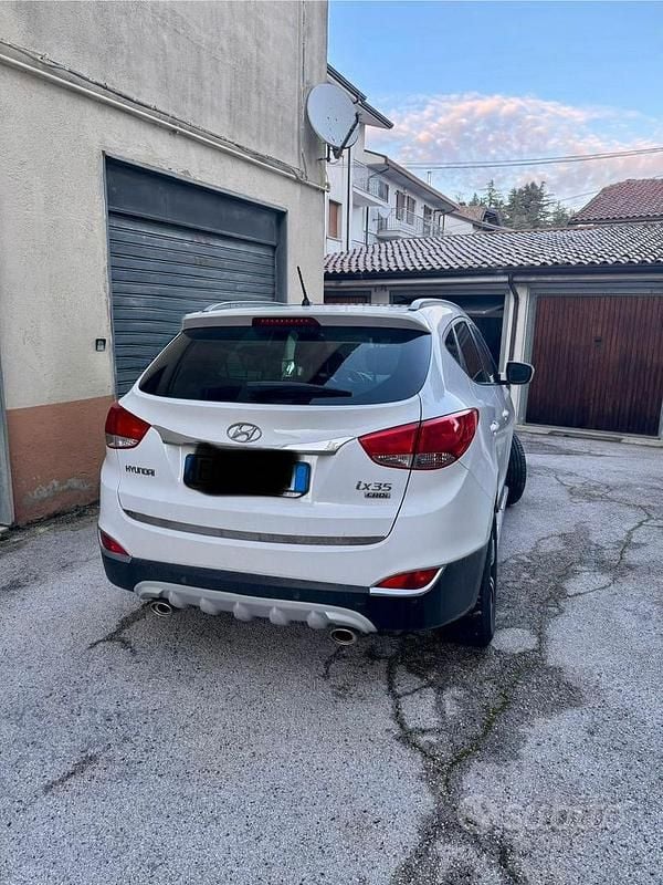 Usata Hyundai ix35 135 CV (99 kW) 2013 Bianco SUV