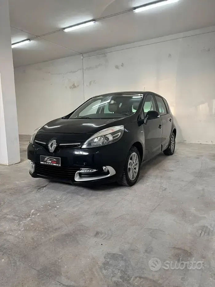 Usata Renault Scénic XMOD 110 CV (80 kW) 2016 Nero Monovolume