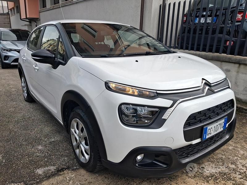 Usata Citroën C3 Feel 101 CV (74 kW) 2020 Bianco Utilitaria