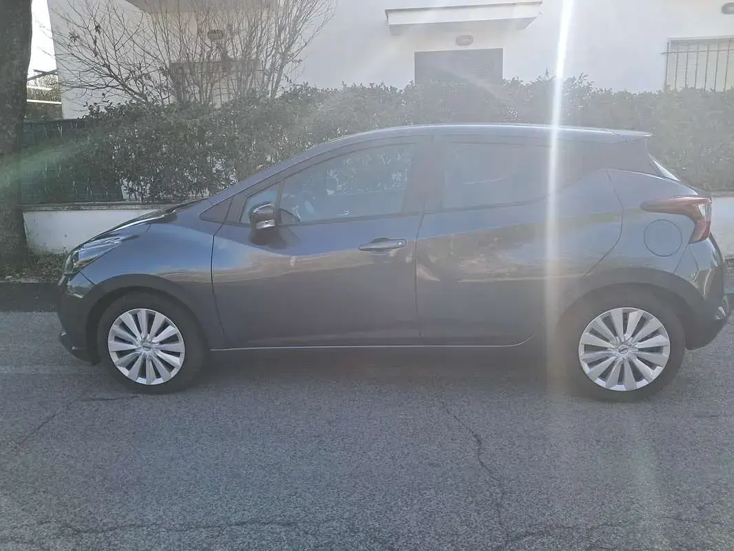 Usata Nissan Micra Acenta 92 CV (67 kW) 2022 Grigio Utilitaria