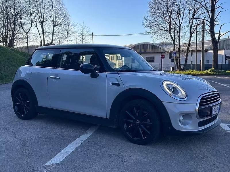 Usata Mini Cooper Hype 136 CV (100 kW) 2016 Bianco Utilitaria