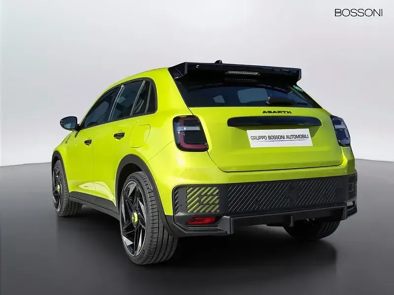 Nuova Abarth 600e Turismo 105 kW (143 CV) 2025 SUV