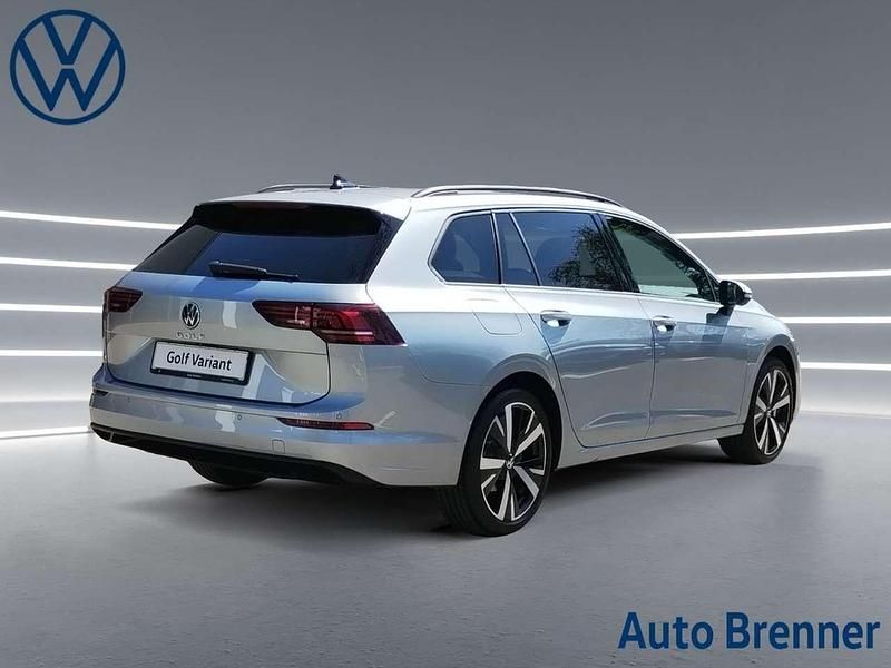 Nuova VW Golf VIII Edition 150 CV (110 kW) 2025 Dolomite silver metallizzato Station wagon