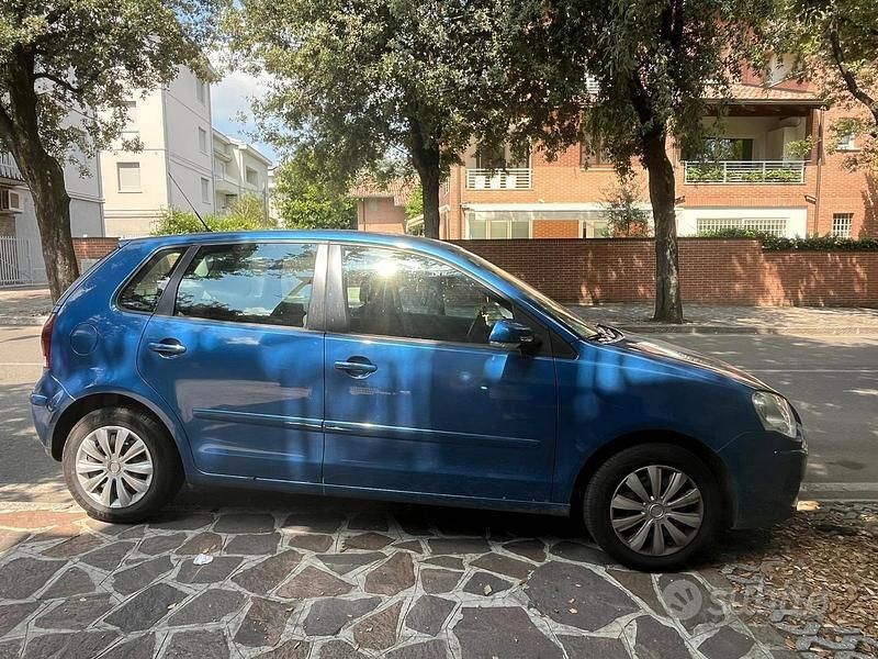 Blu Usata 2007 VW Polo Due volumi | 6000 € - Immagine 1/4