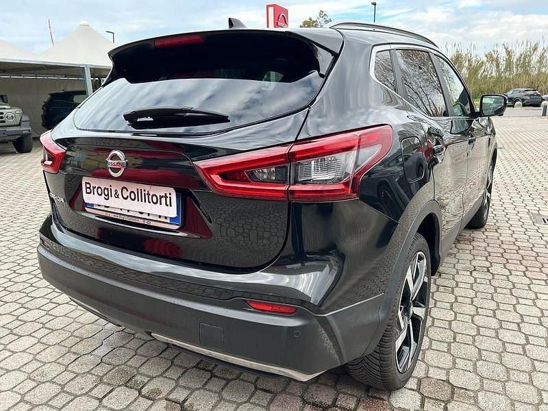 Usata Nissan Qashqai N-Connecta 140 CV (102 kW) 2021 Nero SUV