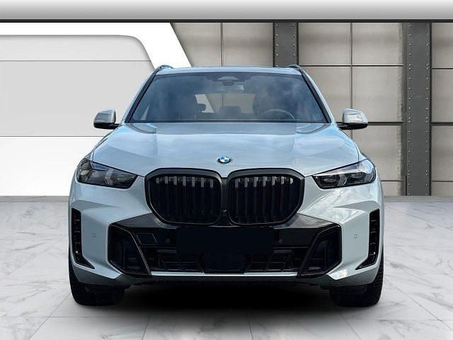 Usata BMW X5 M Sport 298 CV (219 kW) 2025 Grigio metallizzato SUV