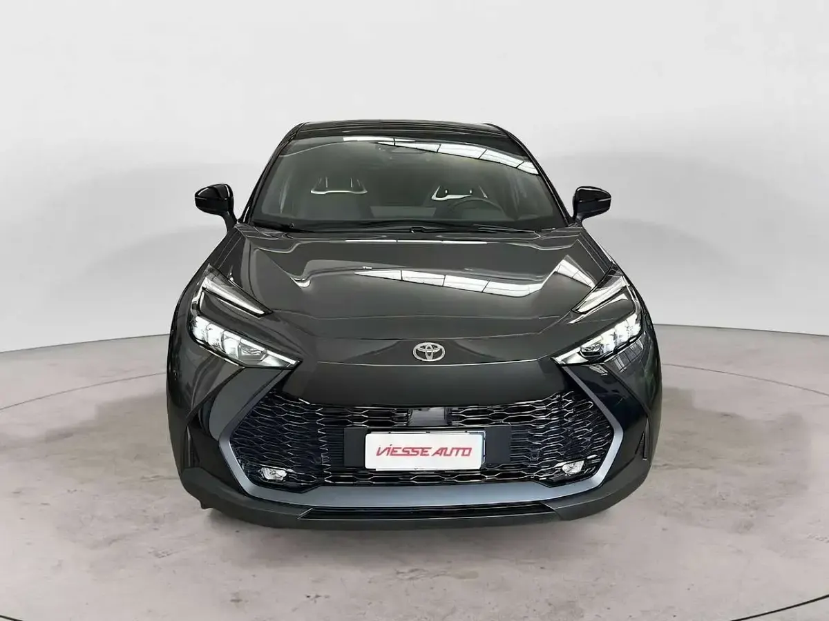 Usata Toyota C-HR Lounge 152 CV (111 kW) 2024 Grigio SUV