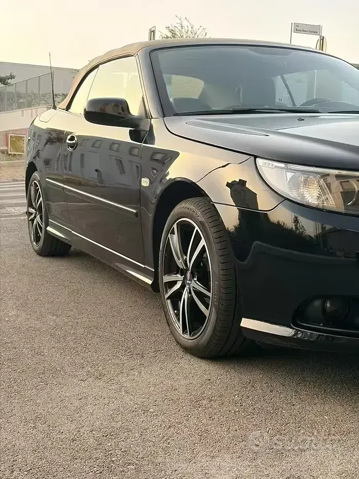 Usata Saab 9-3 Vector 150 CV (110 kW) 2008 Nero Cabrio