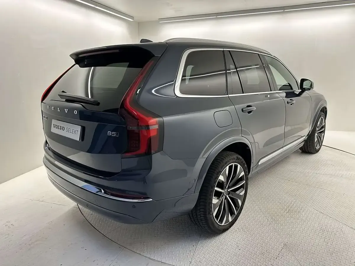 Usata Volvo XC90 Plus 250 CV (183 kW) 2025 Blu/azzurro SUV