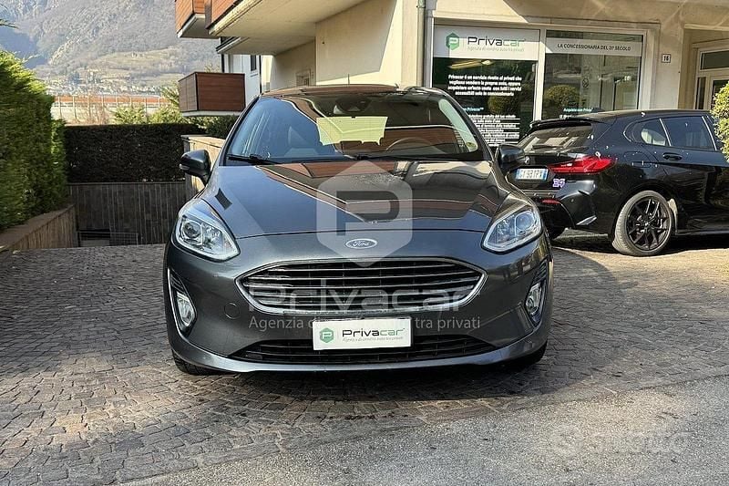 Usata Ford Fiesta Titanium 86 CV (63 kW) 2018 Grigio Utilitaria