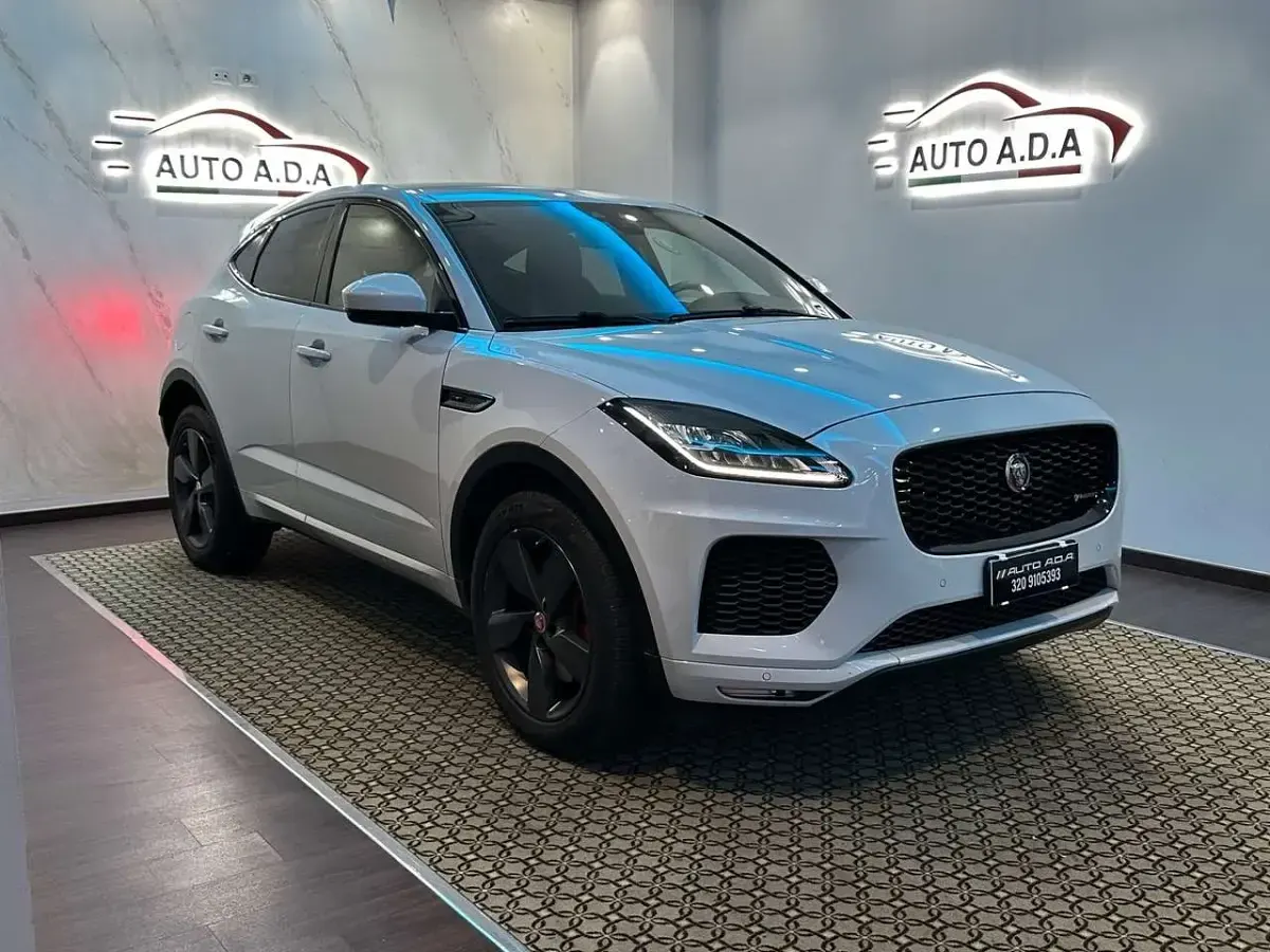 Usata Jaguar E-Pace R-Dynamic 150 CV (110 kW) 2020 Bianco SUV