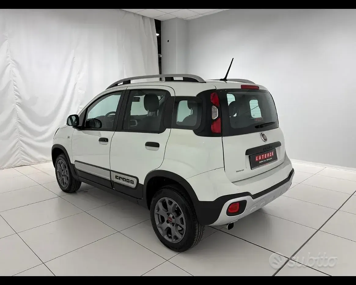 Usata Fiat Panda Cross Cross 86 CV (63 kW) 2020 Bianco Utilitaria
