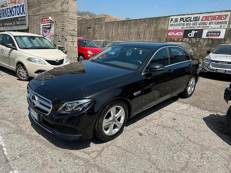 Gebraucht Mercedes E200 150 PS (110 kW) 2018 Schwarz Limousine