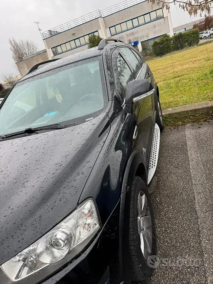 Usata Chevrolet Captiva 163 CV (119 kW) 2012 Nero SUV