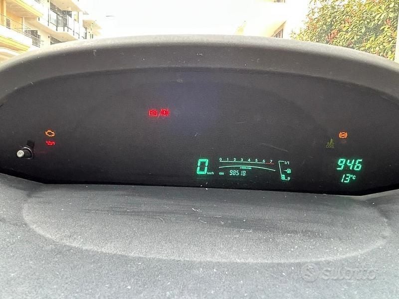 Usata Toyota Yaris 69 CV (50 kW) 2009 Bianco Utilitaria
