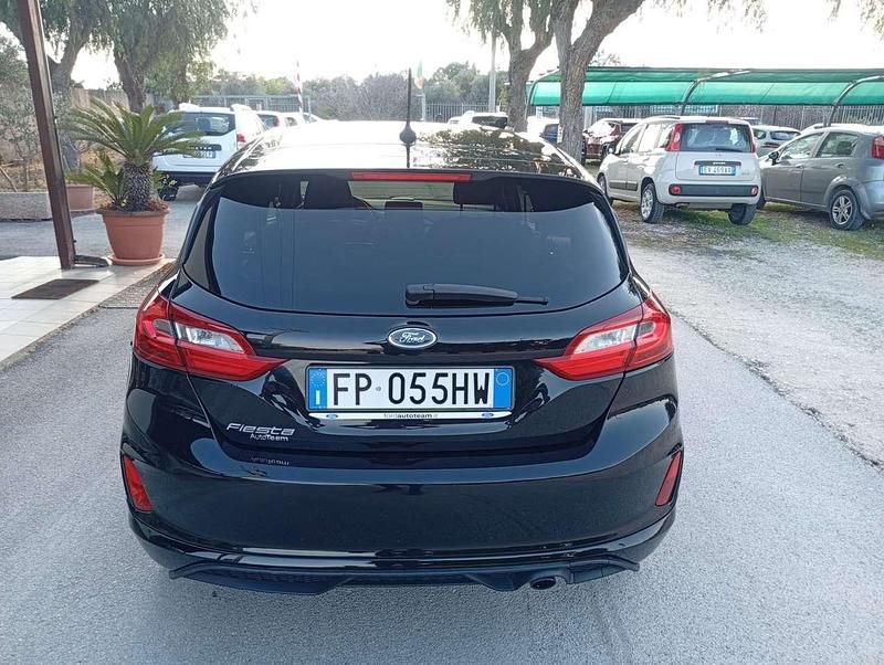 Second-hand Ford Fiesta Vignale 86 CP (63 kW) 2018 Negru Hatchback