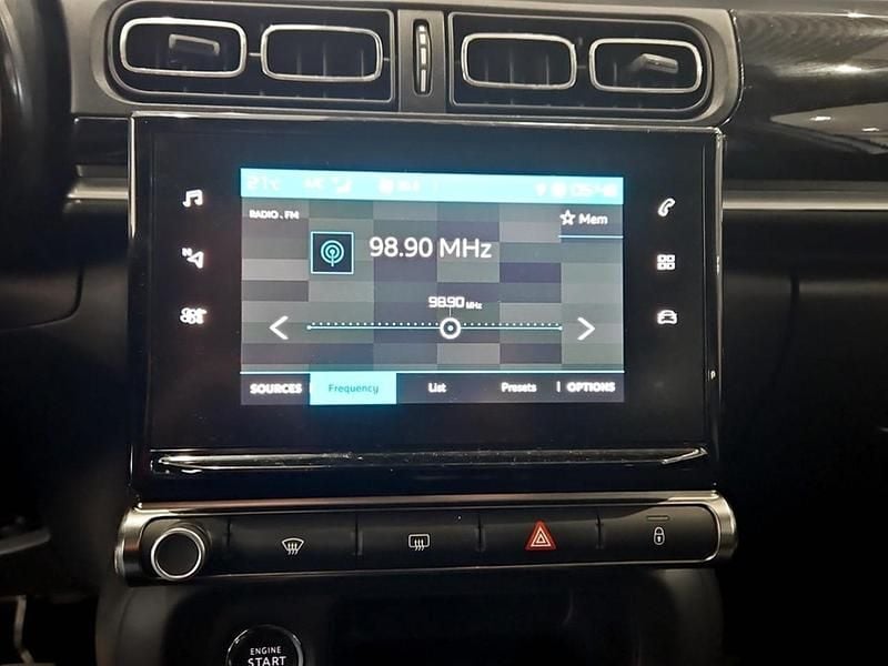 Usata Citroën C3 PureTech 83 CV (61 kW) 2023 Polar white con tetto onyx black  pastello Utilitaria