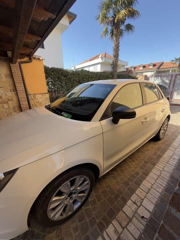 Usata Audi A1 Sportback Ambition 105 CV (77 kW) 2014 Utilitaria