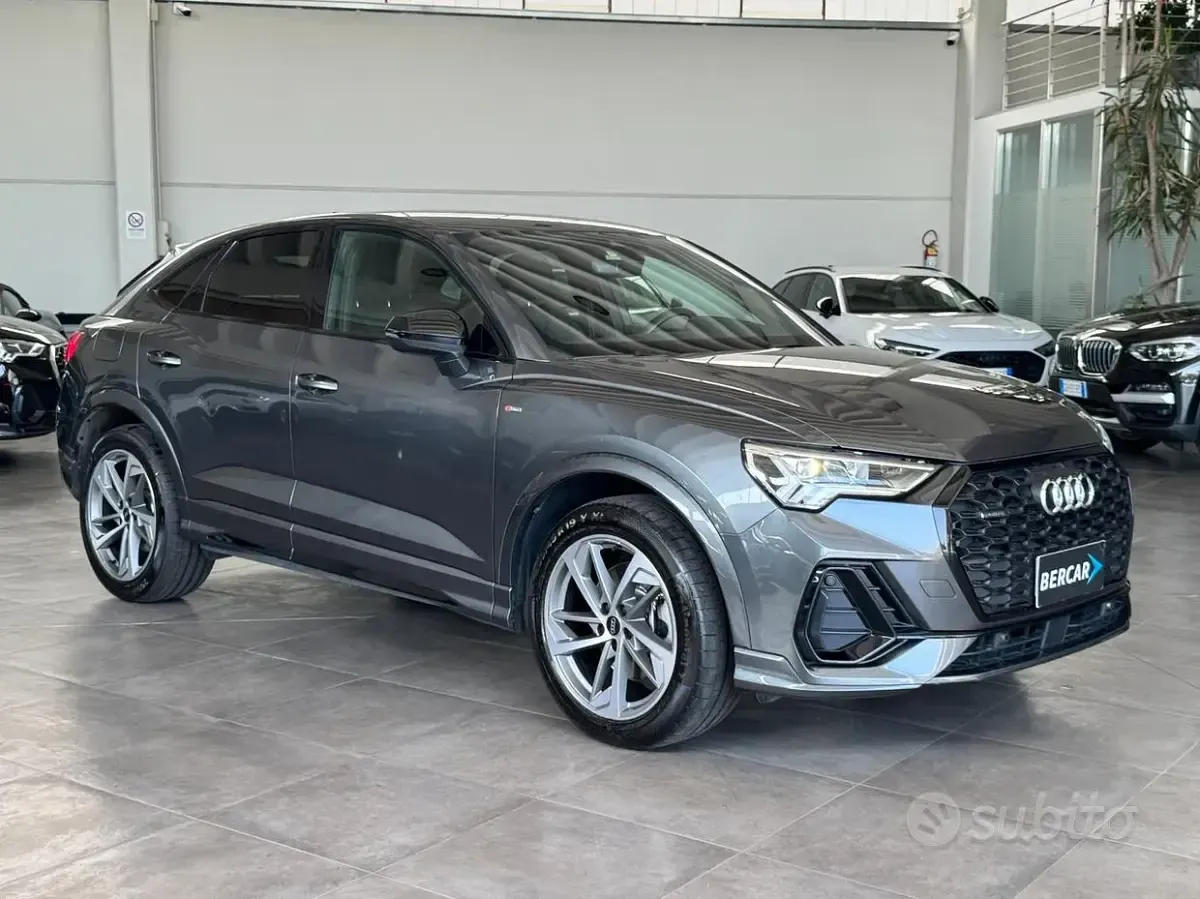 Usata Audi Q3 Sportback S-Line 245 CV (180 kW) 2022 Grigio SUV